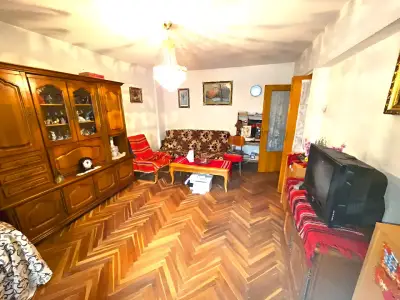 Apartament de vanzare Sector 4